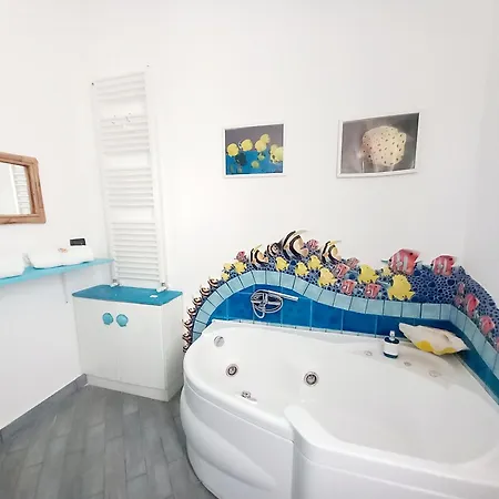 Jacuzzi E Terraces ゲストハウス