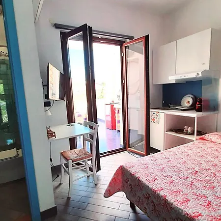 ゲストハウス Jacuzzi E Terraces モンデッロ