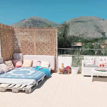 ゲストハウス Jacuzzi E Terraces モンデッロ